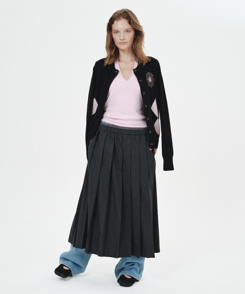 Mardi Mercredi(マルディメクルディ)の「CASHMERE BLEND CARDIGAN ROUND NECK ARGYLE PUNCHING DETAIL / カシミヤ ブレンド カーディガン ラウンド ネック アーガイル パンチング ディテール(カーディガン/ボレロ・レディース・オートミール/ブラック×ピンク/グレー/ピンク・FREE)」の16枚目の写真