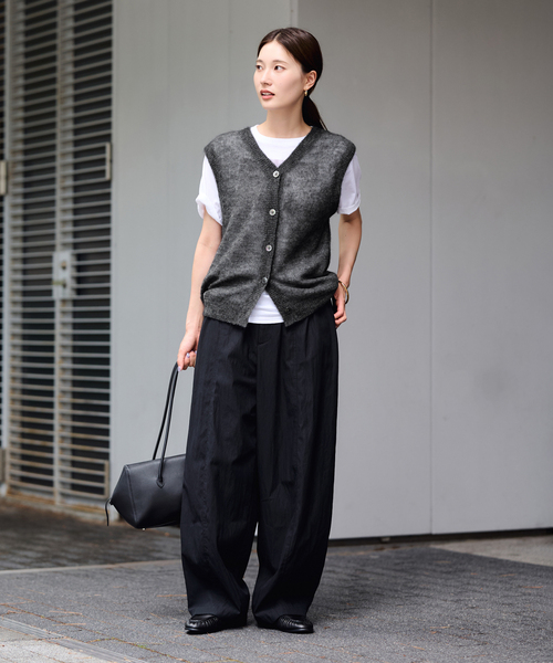 FRAMeWORK(フレームワーク)の「アルパカMIXシアー2WAY VEST(ニット/セーター・レディース・ブラウン/チャコールグレー/ベージュ・FREE)」の4枚目の写真