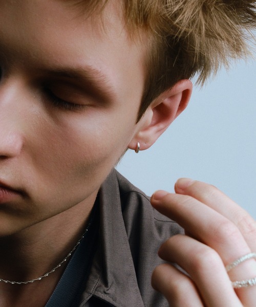 whoseA(フーシー)の「【silver925】Circle Hoop Pierce 10mm / サークルフープピアス10mm(ピアス(両耳用)・メンズ・シルバー/ゴールド・FREE)」の18枚目の写真