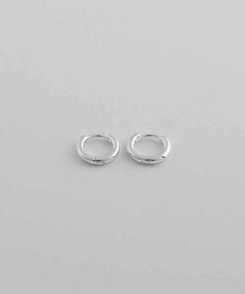 whoseA(フーシー)の「【silver925】Circle Hoop Pierce 10mm / サークルフープピアス10mm(ピアス(両耳用)・メンズ・シルバー/ゴールド・FREE)」の9枚目の写真