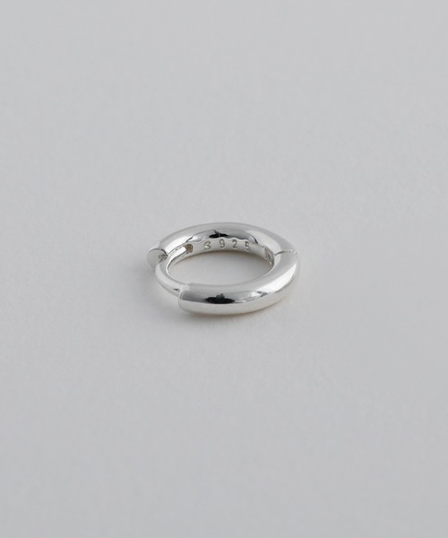 whoseA(フーシー)の「【silver925】Circle Hoop Pierce 10mm / サークルフープピアス10mm(ピアス(両耳用)・メンズ・シルバー/ゴールド・FREE)」の8枚目の写真