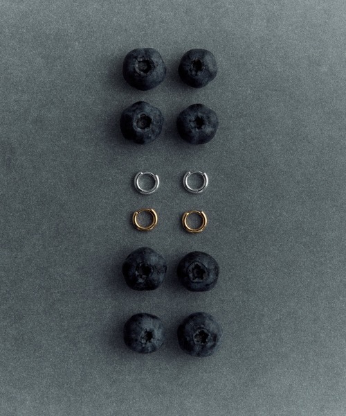 whoseA(フーシー)の「【silver925】Circle Hoop Pierce 10mm / サークルフープピアス10mm(ピアス(両耳用)・メンズ・シルバー/ゴールド・FREE)」の3枚目の写真