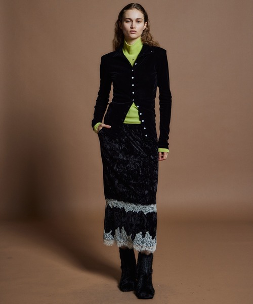 MAISON SPECIAL(メゾンスペシャル)の「【26WINTER PRE-ORDER】2WAY Velour Top/2WAYベロアTOP(Tシャツ/カットソー・レディース・ホワイト/ブラック/ブラウン/グレー/ライム・FREE)」の16枚目の写真