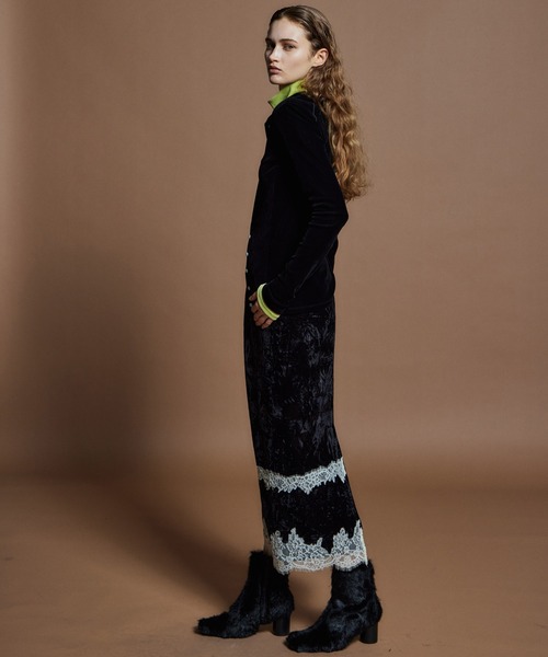 MAISON SPECIAL(メゾンスペシャル)の「【26WINTER PRE-ORDER】2WAY Velour Top/2WAYベロアTOP(Tシャツ/カットソー・レディース・ホワイト/ブラック/ブラウン/グレー/ライム・FREE)」の17枚目の写真
