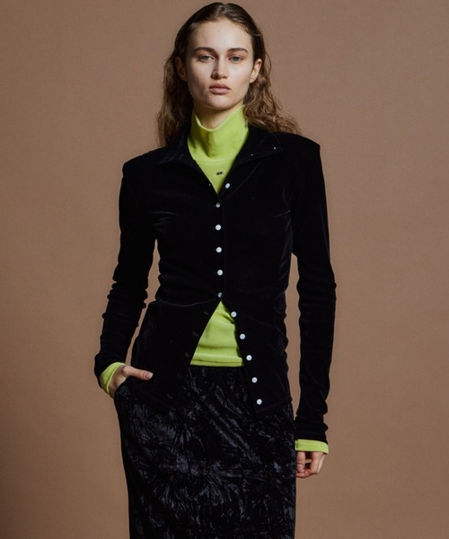 MAISON SPECIAL(メゾンスペシャル)の「【26WINTER PRE-ORDER】2WAY Velour Top/2WAYベロアTOP(Tシャツ/カットソー・レディース・ホワイト/ブラック/ブラウン/グレー/ライム・FREE)」の18枚目の写真