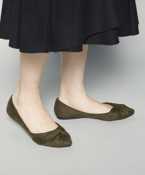 PLAIN CLOTHING(プレーンクロージング)の「フラットパンプス【SELECTED FOR PLAIN CLOTHING】(パンプス・レディース・カーキ/ブラック/バーガンディー/ライトグレー/ネイビー/ダークグレー/キャメル・38/36/40/35/37/39)」の5枚目の写真