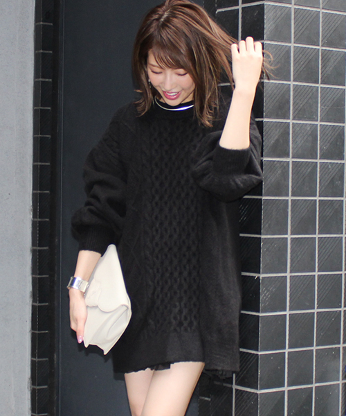 MICOAMERI（ミコアメリ）の「ビッグシルエットバックチュールリボンニット（ニット/セーター・レディース・ブラック/ホワイト/ピンク/グレー・FREE）」の5枚目の写真