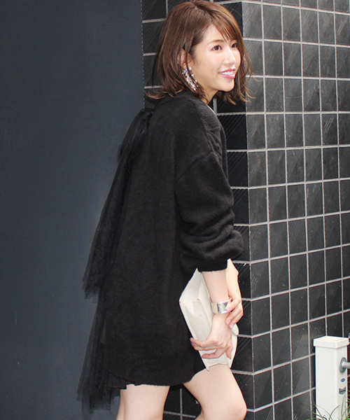 MICOAMERI（ミコアメリ）の「ビッグシルエットバックチュールリボンニット（ニット/セーター・レディース・ブラック/ホワイト/ピンク/グレー・FREE）」の8枚目の写真