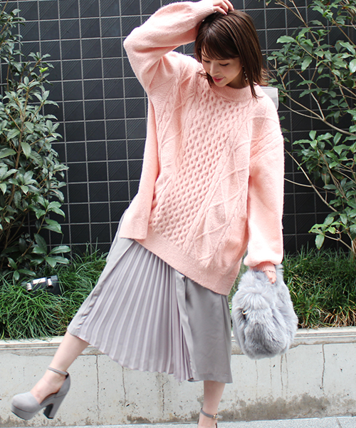 MICOAMERI（ミコアメリ）の「ビッグシルエットバックチュールリボンニット（ニット/セーター・レディース・ブラック/ホワイト/ピンク/グレー・FREE）」の16枚目の写真