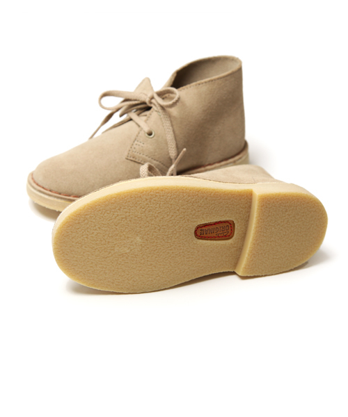 Clarks(クラークス)の「Clarks:DESERT BOOTS(kids) (ブーツ・キッズ・ブラウン/ベージュ・18/19/17/15 /16)」の9枚目の写真