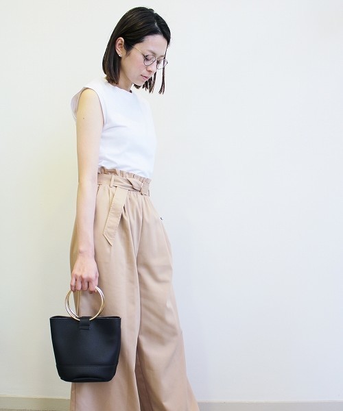 ottilie(オティーリエ)の「ノースリーブTシャツ(Tシャツ/カットソー・レディース・ホワイト/グレー/ブラック/アイボリー・FREE)」の16枚目の写真