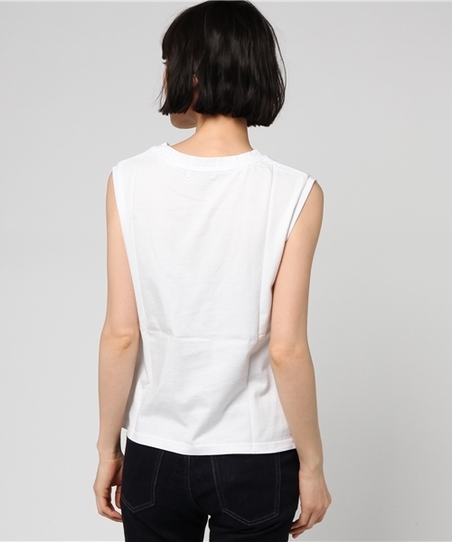 ottilie(オティーリエ)の「ノースリーブTシャツ(Tシャツ/カットソー・レディース・ホワイト/グレー/ブラック/アイボリー・FREE)」の7枚目の写真