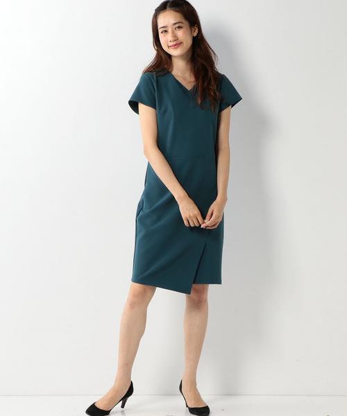 THE STATION STORE(ザ ステーション ストア)の「<closet story> □ダブルVネック タック SSL ワンピース(ワンピース・レディース・ベージュ/ロイヤルブルー・FREE)」の2枚目の写真