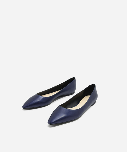 CHARLES & KEITH(チャールズ & キース)の「ポインテッドバレリーナパンプス / POINTED BALLERINA PUMPS(バレエシューズ・レディース・ネイビー/ブラック/シルバー・23.5cm/23cm/24.5cm)」の18枚目の写真