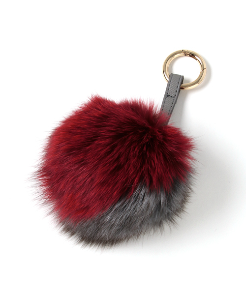VitaFelice(ヴィータフェリーチェ)の「配色フォックスファー×フリンジバッグチャーム/キーホルダー(チャーム・レディース・ブラック系その他/グレー系その他/レッド系その他・FREE)」の3枚目の写真