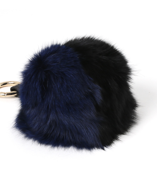 VitaFelice(ヴィータフェリーチェ)の「配色フォックスファー×フリンジバッグチャーム/キーホルダー(チャーム・レディース・ブラック系その他/グレー系その他/レッド系その他・FREE)」の5枚目の写真