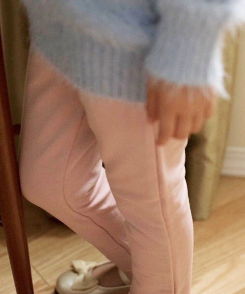 Catherine Cottage（キャサリンコテージ）の「裾レースストレッチレギンス（レギンス/スパッツ・キッズ・ピンク系その他2/グレー系その他4/グリーン系その他2/ブルー系その他3/ベージュ系その他3/ネイビー/レッド系その他2/グリーン系その他4/グリーン系その他3/グレー系その他3/グレー/パープル/ブラウン系その他2/ブルー系その他2/イエロー系その他2/ピンク/ブラック/イエロー系その他3/ライラック/パープル系その他6・90/100/120/140/130/110）」の19枚目の写真