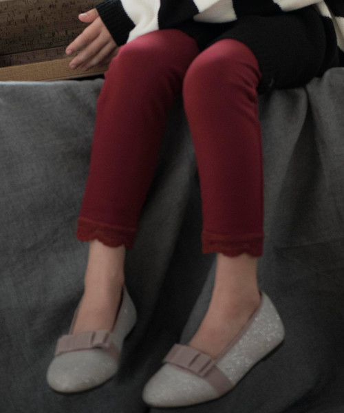 Catherine Cottage（キャサリンコテージ）の「裾レースストレッチレギンス（レギンス/スパッツ・キッズ・ピンク系その他2/グレー系その他4/グリーン系その他2/ブルー系その他3/ベージュ系その他3/ネイビー/レッド系その他2/グリーン系その他4/グリーン系その他3/グレー系その他3/グレー/パープル/ブラウン系その他2/ブルー系その他2/イエロー系その他2/ピンク/ブラック/イエロー系その他3/ライラック/パープル系その他6・90/100/120/140/130/110）」の20枚目の写真