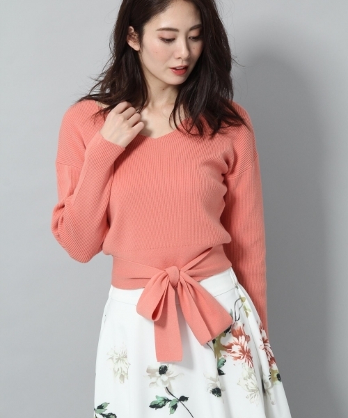 Andemiu（アンデミュウ）の「スカラップリボンベルトニット778546（ニット/セーター・レディース・ネイビー/ブラック/ピンク/オフホワイト/マスタード・FREE）」の5枚目の写真