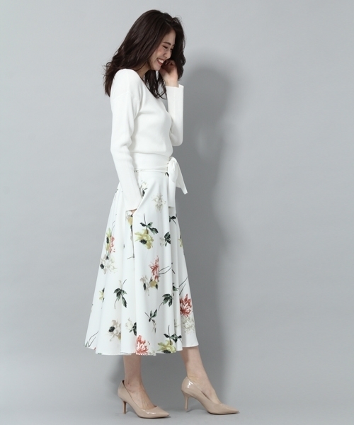 Andemiu（アンデミュウ）の「スカラップリボンベルトニット778546（ニット/セーター・レディース・ネイビー/ブラック/ピンク/オフホワイト/マスタード・FREE）」の14枚目の写真