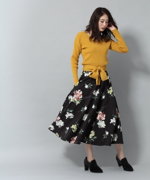 Andemiu（アンデミュウ）の「スカラップリボンベルトニット778546（ニット/セーター・レディース・ネイビー/ブラック/ピンク/オフホワイト/マスタード・FREE）」の18枚目の写真