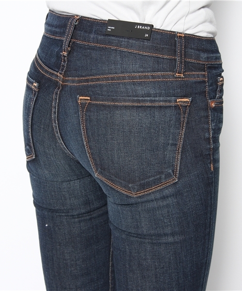 ROSE BUD（ローズバッド）の「(J BRAND)8112C032 DKV MIDRISE STOVEPIPE LEG（デニムパンツ・レディース・ダークインディゴブルー・22/23/24/25/26/27/28/29）」の3枚目の写真