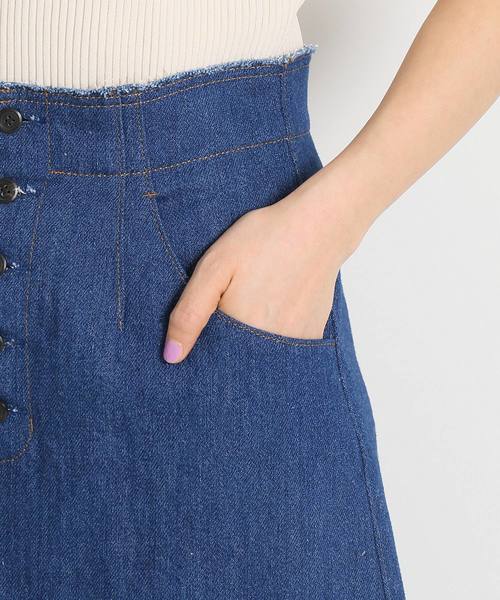 IENA（イエナ）の「ボタンフライトラペーズスカート◆（デニムスカート・レディース・ナチュラル/ブルー系その他・34/36/38/40）」の3枚目の写真