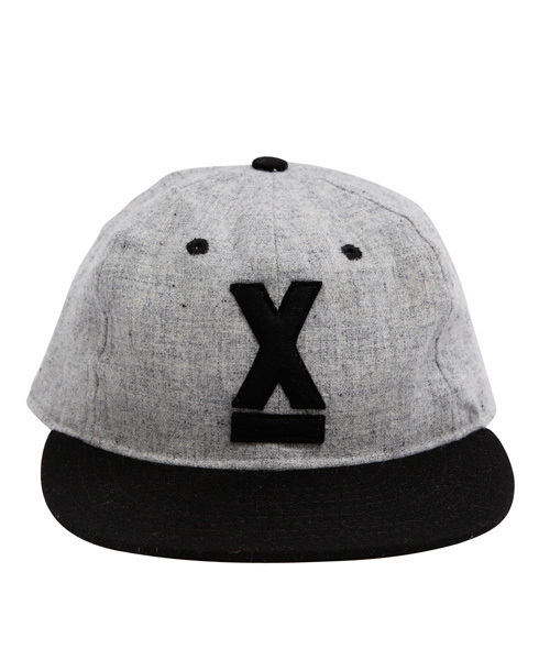 X-girl（エックスガール）の「X-girl EBBETS FIELD UNDERBAR（キャップ・レディース・グレー/ネイビー・7 1/8/7 1/4）」の8枚目の写真