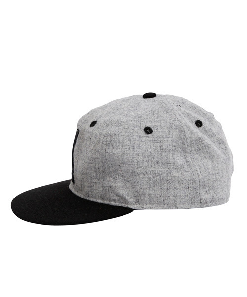 X-girl（エックスガール）の「X-girl EBBETS FIELD UNDERBAR（キャップ・レディース・グレー/ネイビー・7 1/8/7 1/4）」の10枚目の写真