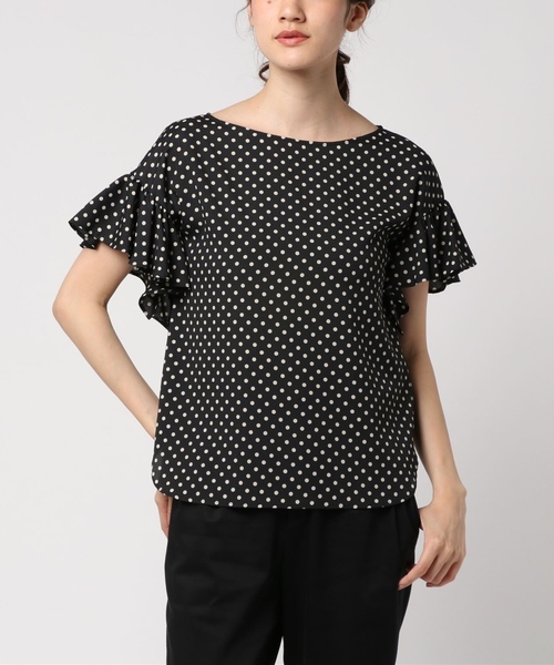 Tiara（ティアラ）の「ドットプリント袖フリルブラウス（シャツ