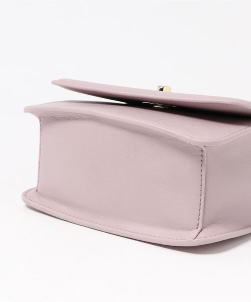 JILL STUART（ジルスチュアート）の「ジェシーショルダーバッグ（ショルダーバッグ・レディース・ホワイト/パープル・ﾌﾘ-）」の3枚目の写真