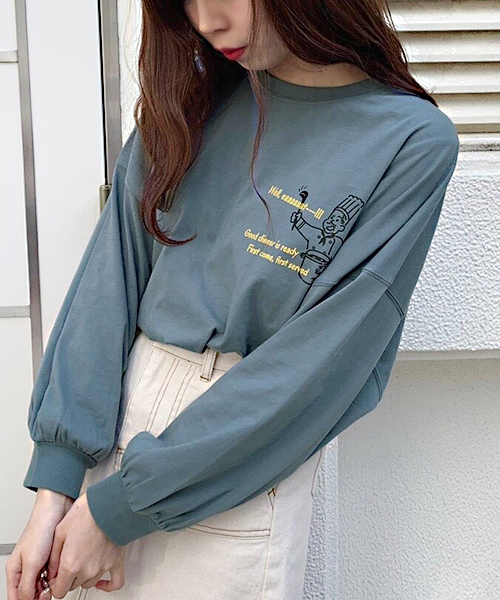 apres jour(アプレジュール)の「袖ボリュームプリントロンT【ZOZOTOWN限定アイテム】(Tシャツ/カットソー・レディース・ベージュ/オフホワイト/サックスブルー/その他・フリー)」の3枚目の写真