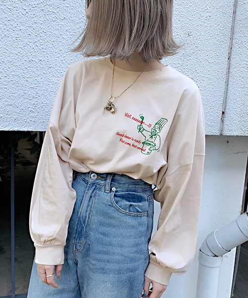 apres jour(アプレジュール)の「袖ボリュームプリントロンT【ZOZOTOWN限定アイテム】(Tシャツ/カットソー・レディース・ベージュ/オフホワイト/サックスブルー/その他・フリー)」の4枚目の写真