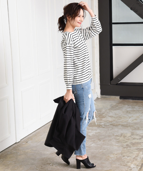 Luz Llena(ラズレナ)の「バルーンスリーブボーダーTOPS(Tシャツ/カットソー・レディース・ブラック/ベージュ・MEDIUM)」の11枚目の写真