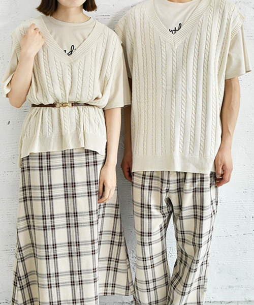 PairPair（ペアペア）の「リブ編み定番ニットベスト（ベスト・レディース・ブラック/アイボリー・FREE）」の2枚目の写真