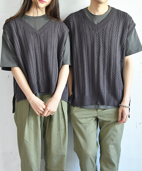 PairPair（ペアペア）の「リブ編み定番ニットベスト（ベスト・レディース・ブラック/アイボリー・FREE）」の4枚目の写真