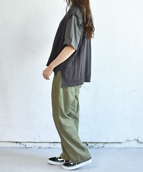 PairPair（ペアペア）の「リブ編み定番ニットベスト（ベスト・レディース・ブラック/アイボリー・FREE）」の22枚目の写真