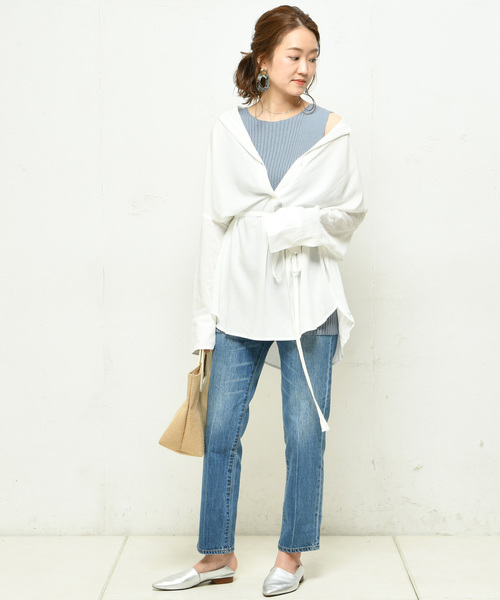 DouDou（ドゥドゥ）の「ウエストベルトシャツ（シャツ/ブラウス・レディース・ホワイト/ダークブラウン/ベージュ/ピンク/ブラック・FREE）」の21枚目の写真