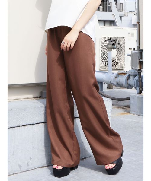 EMODA(エモダ)の「デニムライクストリングパンツ(その他パンツ・レディース・ライトブルー/ブラック/ブラウン・SMALL/MEDIUM)」の3枚目の写真