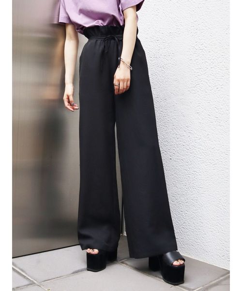 EMODA(エモダ)の「デニムライクストリングパンツ(その他パンツ・レディース・ライトブルー/ブラック/ブラウン・SMALL/MEDIUM)」の2枚目の写真