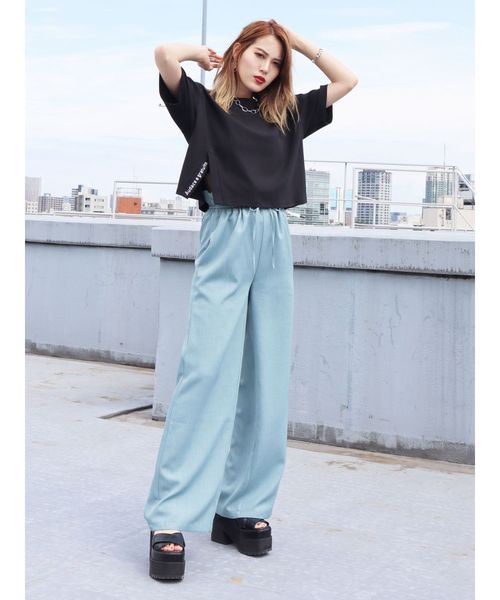 EMODA(エモダ)の「デニムライクストリングパンツ(その他パンツ・レディース・ライトブルー/ブラック/ブラウン・SMALL/MEDIUM)」の6枚目の写真