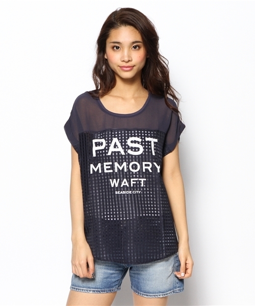 one after another NICE CLAUP（ワンアフターアナザーナイスクラップ）の「【ナイスクラップ】異素材ﾛｺﾞﾌﾟﾙｵｰﾊﾞｰ（Tシャツ/カットソー・レディース・ネイビー/オフホワイト・FREE）」の4枚目の写真