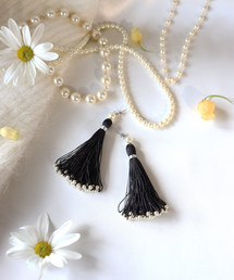 Flora スワロパールタッセルピアス