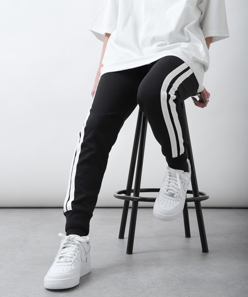 ZIP FIVE（ジップファイブ）の「【ZIP FIVE】ストレッチジョガーラインジャージパンツ（その他パンツ・レディース・ブラック/ネイビー/グレー/カーキ/ブラック×ホワイト/ブラック×ブラック/ブラック×グリーン/チャコール/ブラック×ブルー/ブラック系・SMALL/MEDIUM/LARGE/X-LARGE）」の22枚目の写真