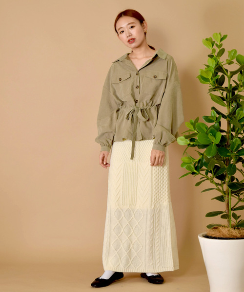 w closet（ダブルクローゼット）の「ピーチスエードBIGシャツ（シャツ/ブラウス・レディース・グレー/カーキ/ピンクベージュ・FREE）」の11枚目の写真