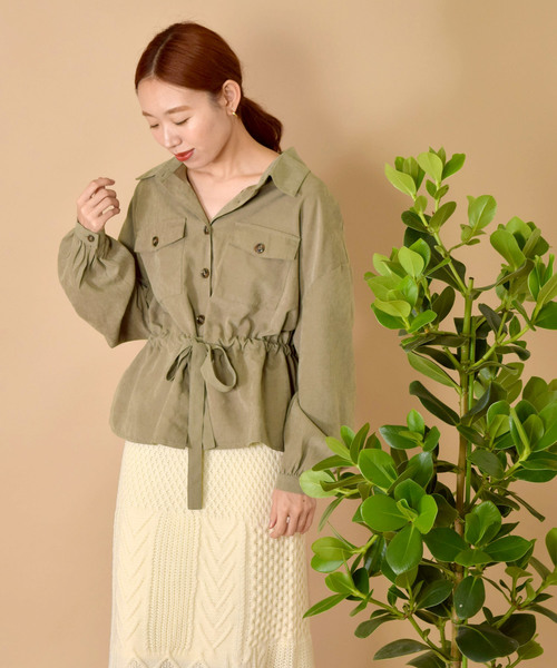 w closet（ダブルクローゼット）の「ピーチスエードBIGシャツ（シャツ/ブラウス・レディース・グレー/カーキ/ピンクベージュ・FREE）」の12枚目の写真