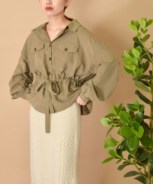 w closet（ダブルクローゼット）の「ピーチスエードBIGシャツ（シャツ/ブラウス・レディース・グレー/カーキ/ピンクベージュ・FREE）」の15枚目の写真