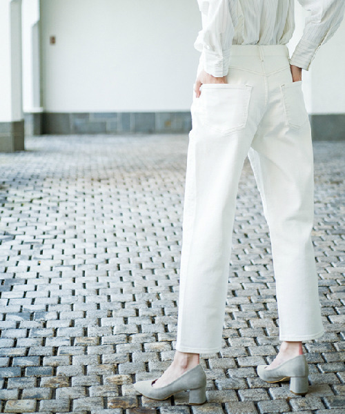 Te chichi(�e�`�`)�̃X�g���[�g�p���c(�f�j���p���c)