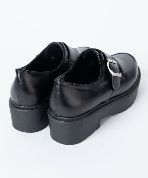 WEGO(ウィゴー)の「WEGO/ベルトデザインシューズ(ローファー・レディース・ブラック/ベージュ・MEDIUM/LARGE)」の3枚目の写真