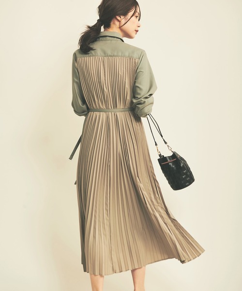 The Virgnia（ザ ヴァージニア）の「バックプリーツサファリ